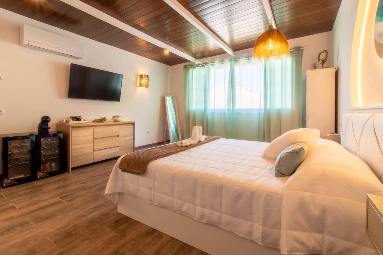 Room In Guest Room - Private Room In The Fishing Port Of Marbella Zewnętrze zdjęcie